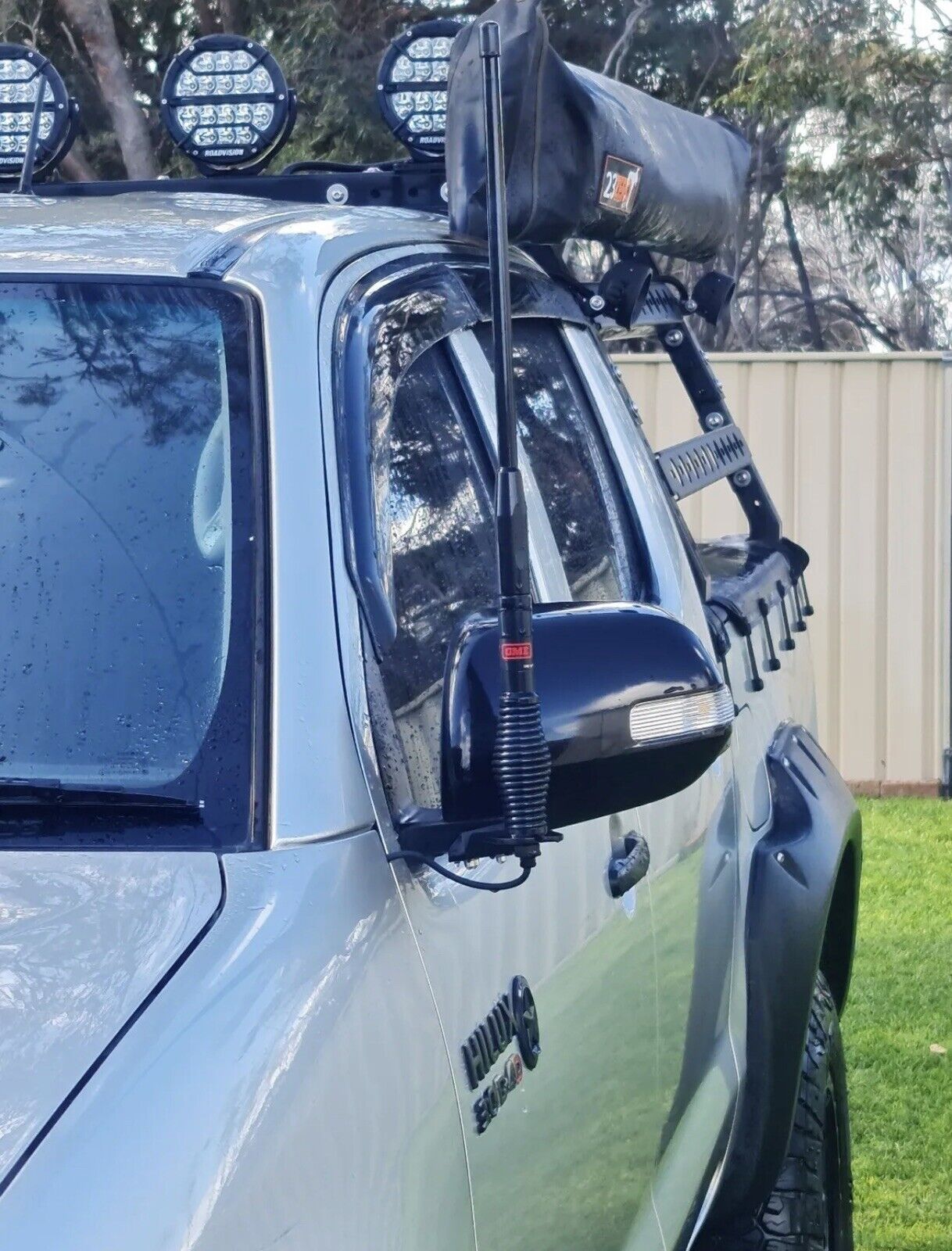 ANTENNA BRACKET TO SUIT N70 TOYOTA HILUX